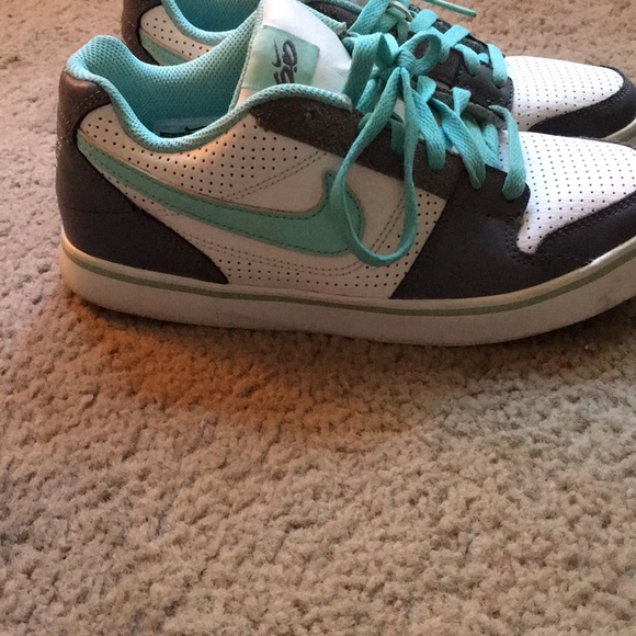 Nike dunks 6.0 size 6 youth - Picture 2 of 6